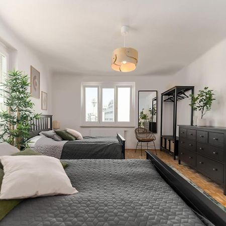 King Bed Home, 3 Bed Rooms, Perfect For Long Term Stay Vídeň Exteriér fotografie