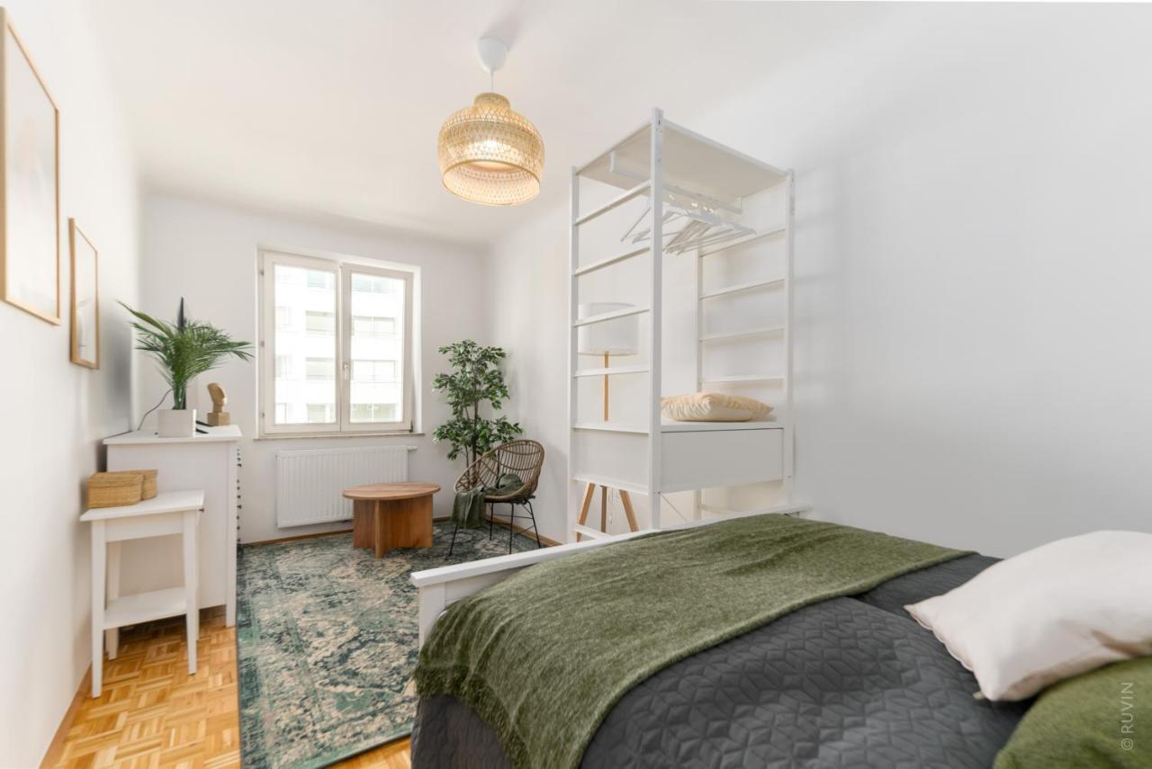 King Bed Home, 3 Bed Rooms, Perfect For Long Term Stay Vídeň Exteriér fotografie